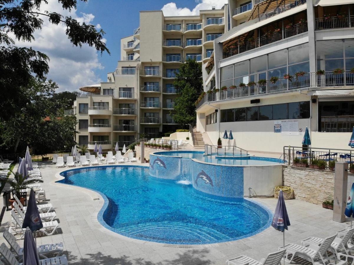 Golden Park - Hotel