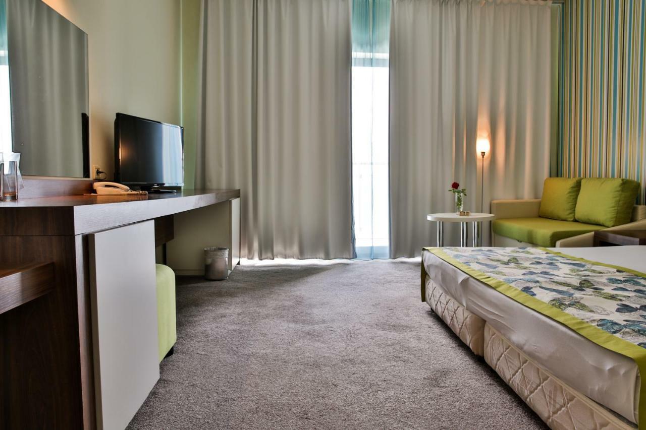 Golden Park - 4*